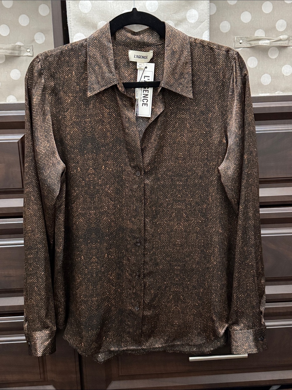 L'AGENCE Bronze and Black silk blouse
